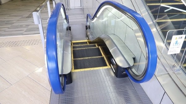 Lan can thang cuốn