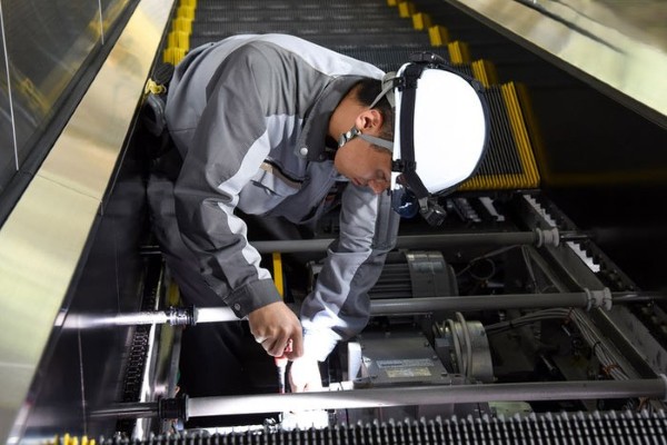 Ứng dụng và bảo trì thang cuốn