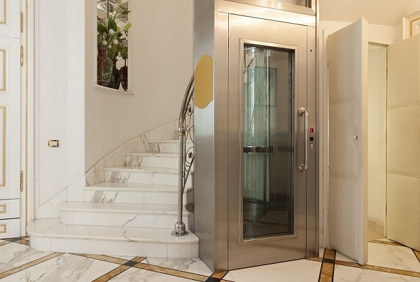 Lưu ý khi kết hợp cầu thang bộ và thang máy