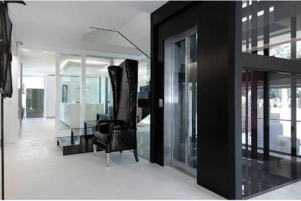 Những lưu ý quan trọng khi thiết kế phòng máy thang máy sang trọng