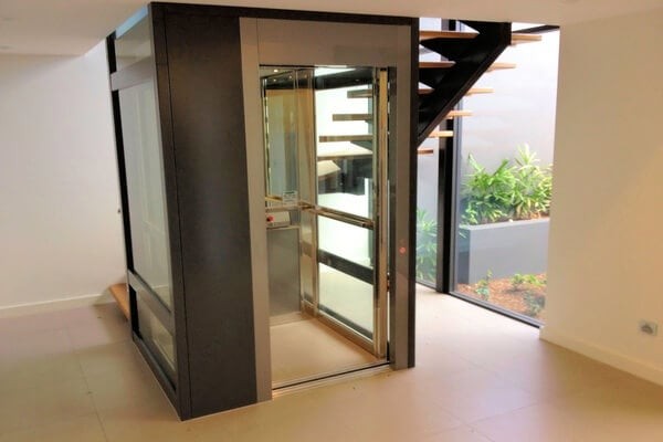 Ưu và nhược điểm của thang máy không phòng máy