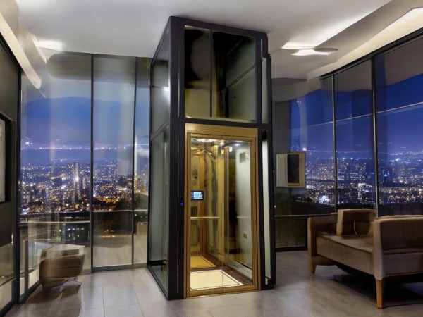 Thang máy đóng vai trò cốt lõi trong trải nghiệm khách hàng tại Nha Trang
