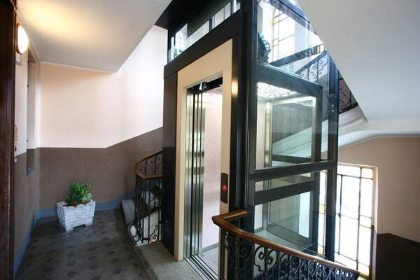 Tại sao thang máy gia đình 350kg được ưa chuộng nhất hiện nay? Tại sao thang máy gia đình 350kg được ưa chuộng nhất hiện nay?